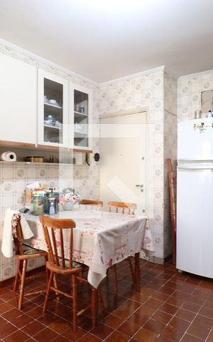 Apartamento à venda com 100m², 2 quartos e sem vagaCozinha