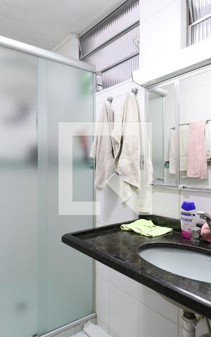 Apartamento à venda com 100m², 2 quartos e sem vagaBanheiro