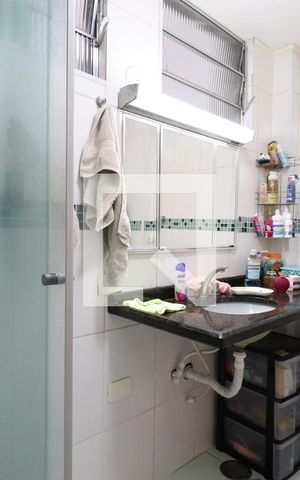 Apartamento à venda com 100m², 2 quartos e sem vagaBanheiro