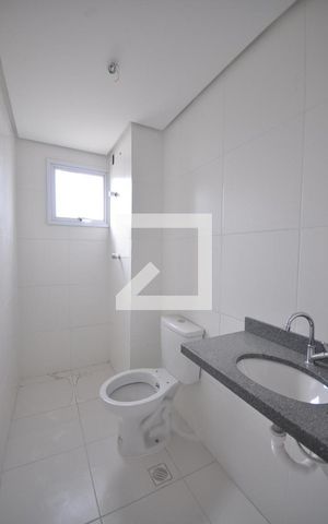 Apartamento à venda com 56m², 2 quartos e 2 vagasBanheiro do Quarto Suíte