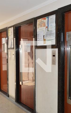 Apartamento à venda com 50m², 1 quarto e sem vagaElevadores