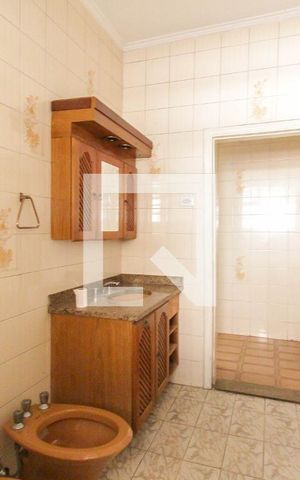 Casa à venda com 783m², 2 quartos e 1 vaga Casa à venda com 783m², 2 quartos e 1 vagaBanheiro