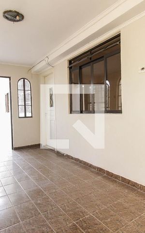 Casa à venda com 783m², 2 quartos e 1 vaga Casa à venda com 783m², 2 quartos e 1 vagaHall