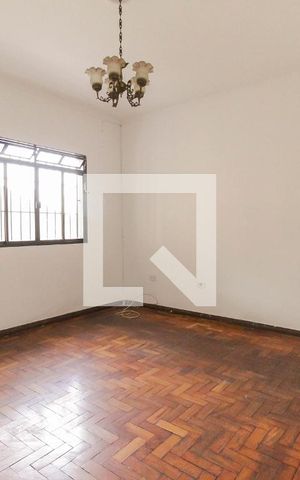 Casa à venda com 783m², 2 quartos e 1 vaga Casa à venda com 783m², 2 quartos e 1 vagaSala