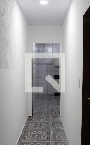 Casa para alugar com 50m², 1 quarto e sem vagaCorredor