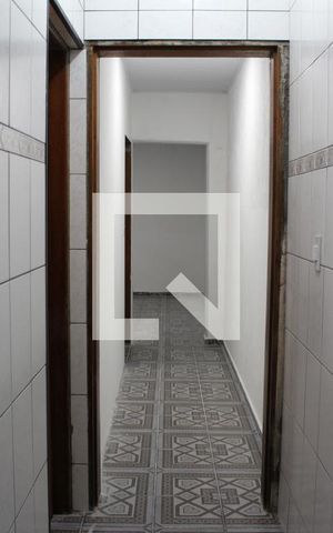 Casa para alugar com 50m², 1 quarto e sem vagaCorredor
