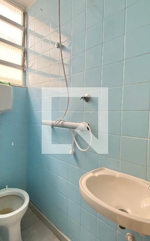 Apartamento à venda com 115m², 4 quartos e 2 vagas Apartamento à venda com 115m², 4 quartos e 2 vagasBanheiro de serviço