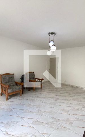 Apartamento à venda com 115m², 4 quartos e 2 vagas Apartamento à venda com 115m², 4 quartos e 2 vagasSala