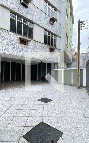 Apartamento à venda com 115m², 4 quartos e 2 vagas Apartamento à venda com 115m², 4 quartos e 2 vagasÁrea comum - Playground