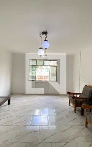 Apartamento à venda com 115m², 4 quartos e 2 vagas Apartamento à venda com 115m², 4 quartos e 2 vagasSala