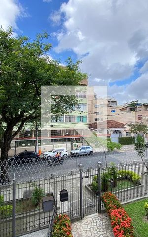Apartamento à venda com 115m², 4 quartos e 2 vagas Apartamento à venda com 115m², 4 quartos e 2 vagasVista da Sala