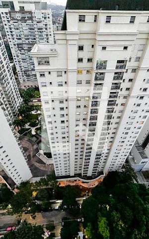 Apartamento à venda com 55m², 1 quarto e 1 vagaVista