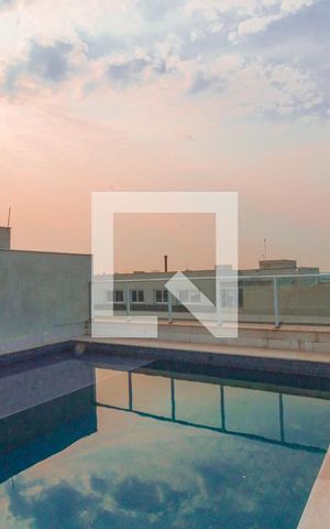 Apartamento à venda com 40m², 1 quarto e 1 vaga Apartamento à venda com 40m², 1 quarto e 1 vagaÁrea comum - Piscina
