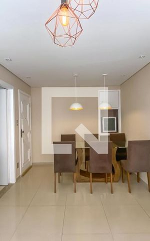 Apartamento para alugar com 68m², 2 quartos e 1 vaga Apartamento para alugar com 68m², 2 quartos e 1 vagaSala