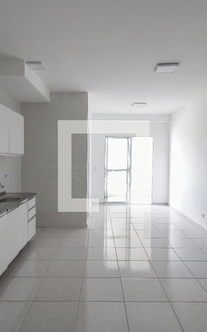 Studio para alugar com 37m², 1 quarto e sem vaga Studio para alugar com 37m², 1 quarto e sem vagaStudio