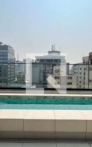 Studio à venda com 28m², 1 quarto e sem vaga Studio à venda com 28m², 1 quarto e sem vagaPiscina