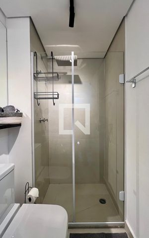 Studio à venda com 28m², 1 quarto e sem vaga Studio à venda com 28m², 1 quarto e sem vagaBanheiro