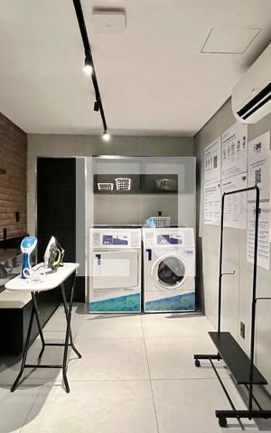 Studio à venda com 28m², 1 quarto e sem vaga Studio à venda com 28m², 1 quarto e sem vagaLavanderia
