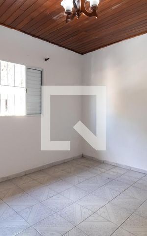 Casa para alugar com 80m², 3 quartos e 1 vagaQuarto 1