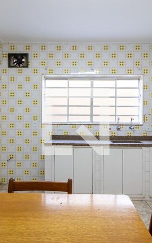 Casa para alugar com 80m², 3 quartos e 1 vagaCozinha