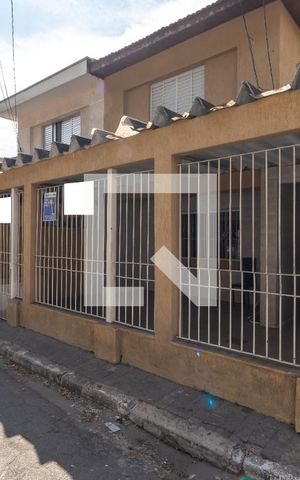 Casa para alugar com 80m², 3 quartos e 1 vagaFachada