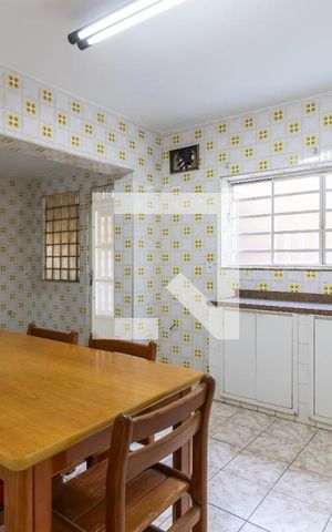 Casa para alugar com 80m², 3 quartos e 1 vagaCozinha