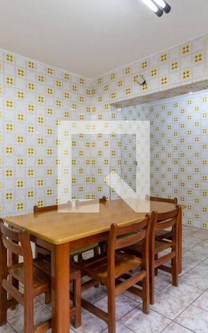Casa para alugar com 80m², 3 quartos e 1 vagaCozinha