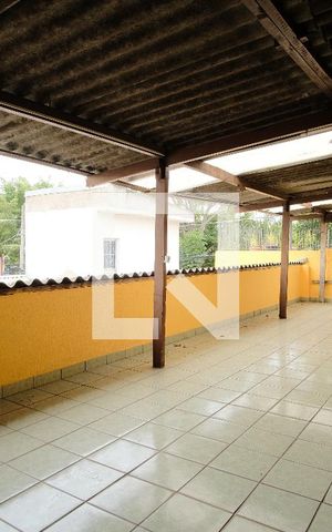 Casa à venda com 300m², 2 quartos e 4 vagasTerraço