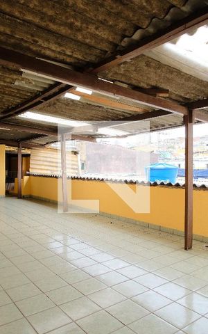 Casa à venda com 300m², 2 quartos e 4 vagasTerraço