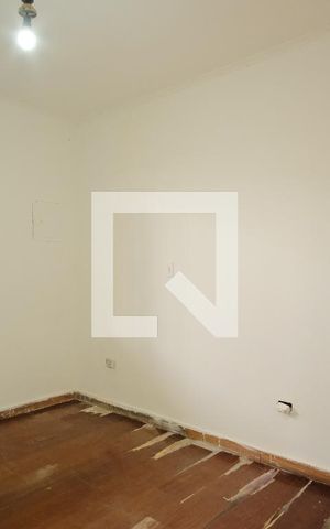 Casa à venda com 300m², 2 quartos e 4 vagasSuíte