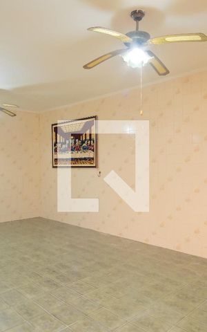Casa à venda com 300m², 2 quartos e 4 vagasSala 1