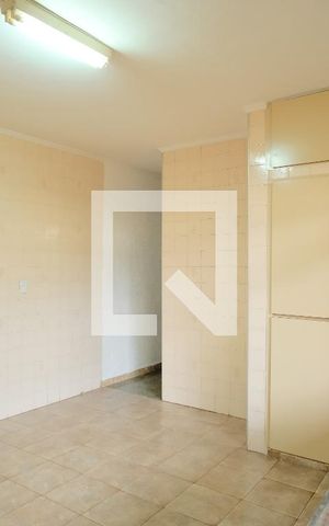 Casa à venda com 300m², 2 quartos e 4 vagasCozinha