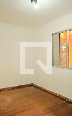 Casa à venda com 300m², 2 quartos e 4 vagasQuarto
