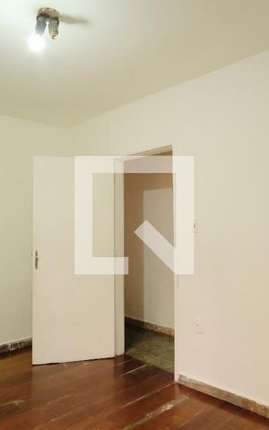 Casa à venda com 300m², 2 quartos e 4 vagasQuarto