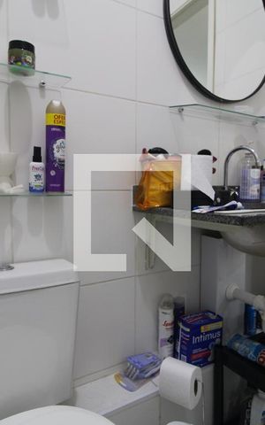 Apartamento à venda com 34m², 2 quartos e sem vagaBanheiro