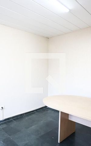 Casa à venda com 250m², 4 quartos e 2 vagas Casa à venda com 250m², 4 quartos e 2 vagasEdícula quarto 2