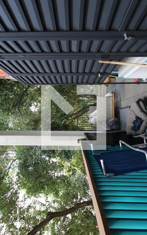 Apartamento à venda com 150m², 2 quartos e 1 vagaÁrea de Serviço