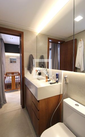 Apartamento à venda com 150m², 2 quartos e 1 vagaBanheiro da Suíte 1