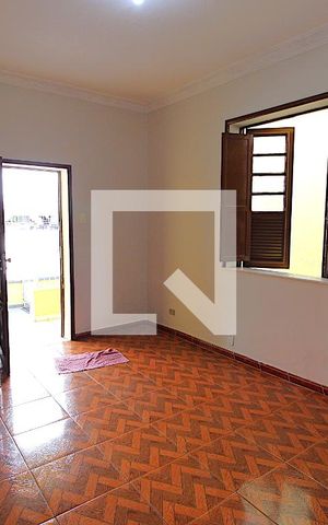Casa para alugar com 70m², 3 quartos e 1 vagaSala