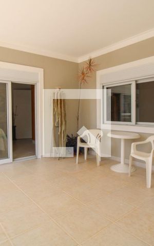 Casa à venda com 300m², 4 quartos e 4 vagas Casa à venda com 300m², 4 quartos e 4 vagasVaranda Quarto 2
