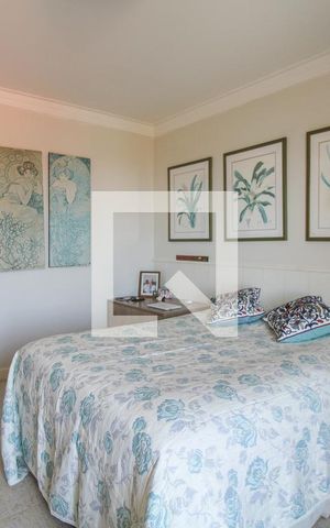 Casa à venda com 300m², 4 quartos e 4 vagas Casa à venda com 300m², 4 quartos e 4 vagasQuarto 3