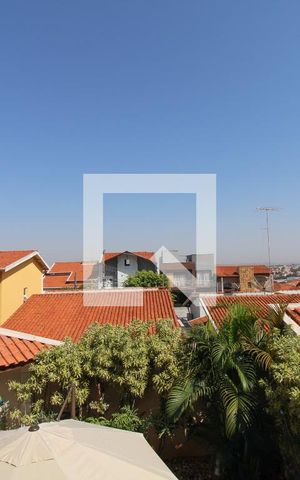 Casa à venda com 300m², 4 quartos e 4 vagas Casa à venda com 300m², 4 quartos e 4 vagasVaranda Quarto 4