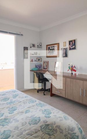 Casa à venda com 300m², 4 quartos e 4 vagas Casa à venda com 300m², 4 quartos e 4 vagasQuarto 3