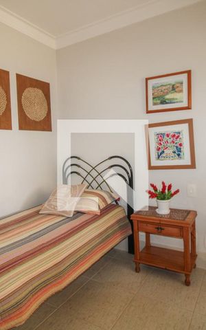 Casa à venda com 300m², 4 quartos e 4 vagas Casa à venda com 300m², 4 quartos e 4 vagasQuarto