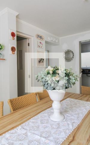 Casa à venda com 300m², 4 quartos e 4 vagas Casa à venda com 300m², 4 quartos e 4 vagasCopa