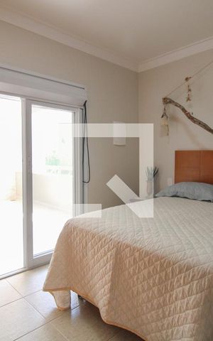 Casa à venda com 300m², 4 quartos e 4 vagas Casa à venda com 300m², 4 quartos e 4 vagasQuarto 2