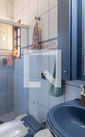 Casa à venda com 225m², 3 quartos e 3 vagasBanheiro
