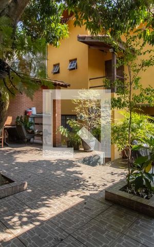 Casa à venda com 225m², 3 quartos e 3 vagasÁrea Externa