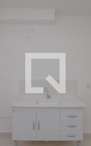 Apartamento para alugar com 32m², 2 quartos e sem vaga Apartamento para alugar com 32m², 2 quartos e sem vagaCozinha e Área de Serviço