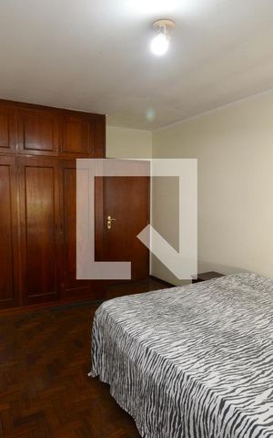 Casa à venda com 747m², 4 quartos e 6 vagasSuíte 2